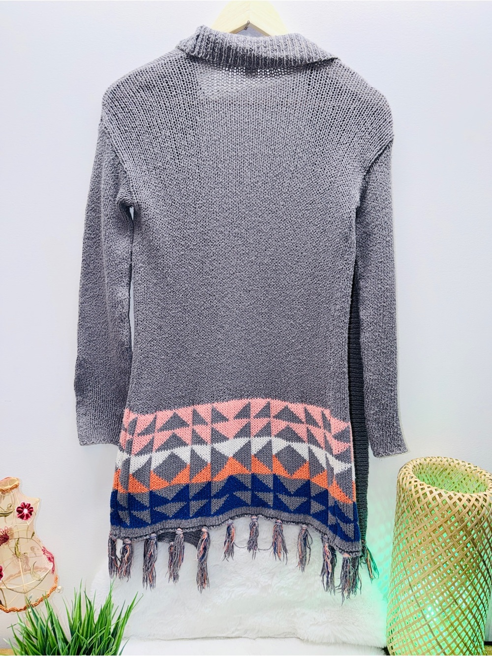 FREE Roxy Cardigan with Bundle, Add to Cart & Send  Offer Less $5 🌎 - Picture 2 of 5